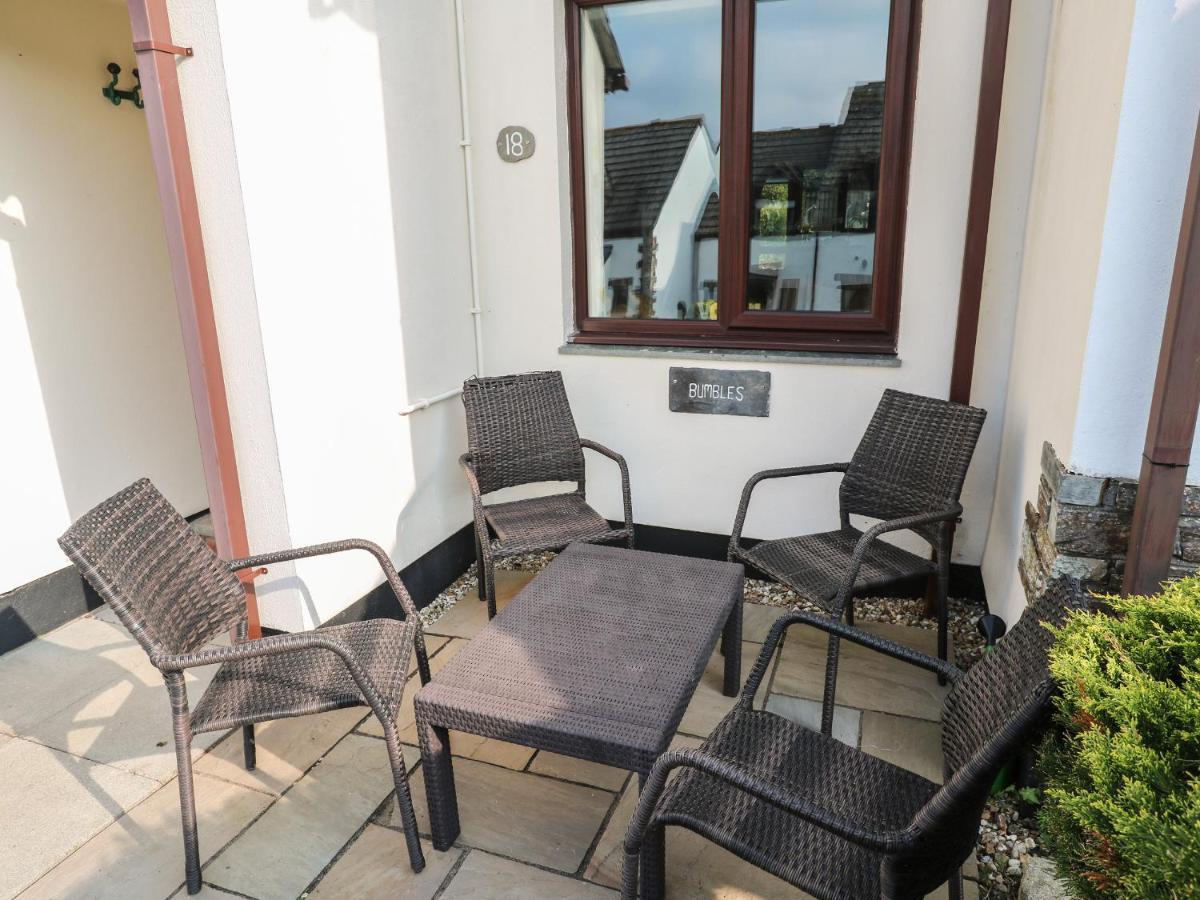 Villa Bumbles à Padstow Extérieur photo
